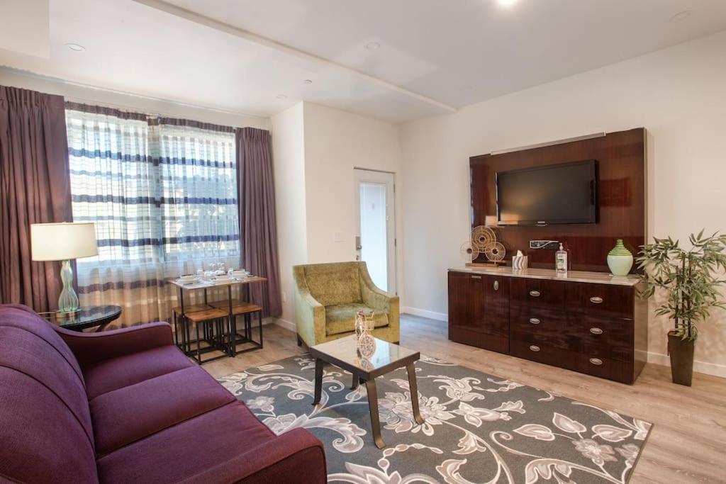 1-Bedroom With Cali King Size Bed In サンディエゴ エクステリア 写真