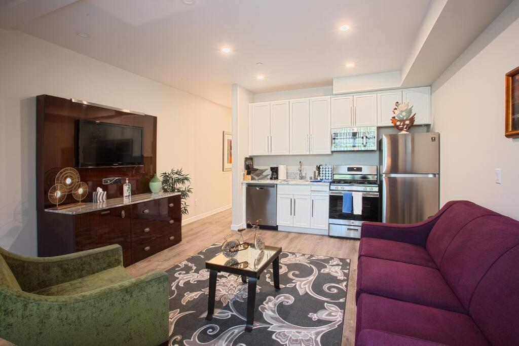 1-Bedroom With Cali King Size Bed In サンディエゴ エクステリア 写真