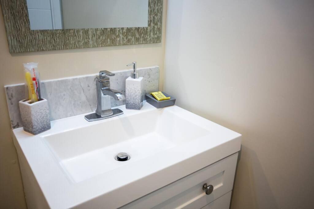 1-Bedroom With Cali King Size Bed In サンディエゴ エクステリア 写真